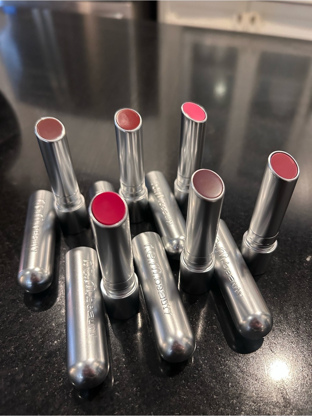 r.e.m. beauty Blur Butter Lip Balm - Brand New Collection Full set 6 count - Picture 3 of 9